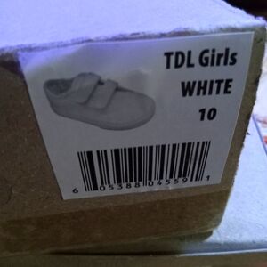 Brand new wonder nation kids shoes! Sizes 13,12,10,7 available!